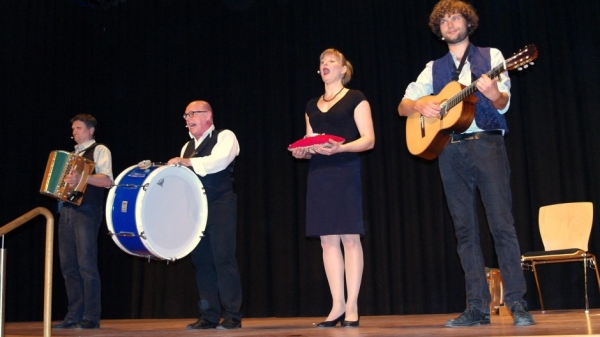 Die Couplet-AG mit Bernhard Gruber, Jürgen Kirner, Bianca Bachmann und Berni Filser begeisterte in Nordendorf und bot ein kulturelles Highlight.